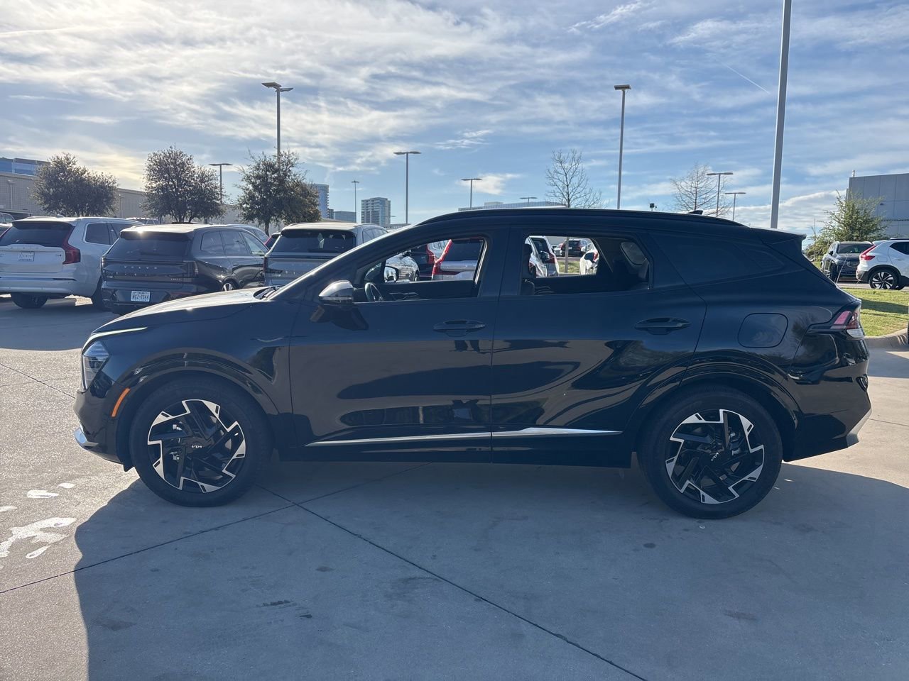 Used 2024 Kia Sportage SX image 8