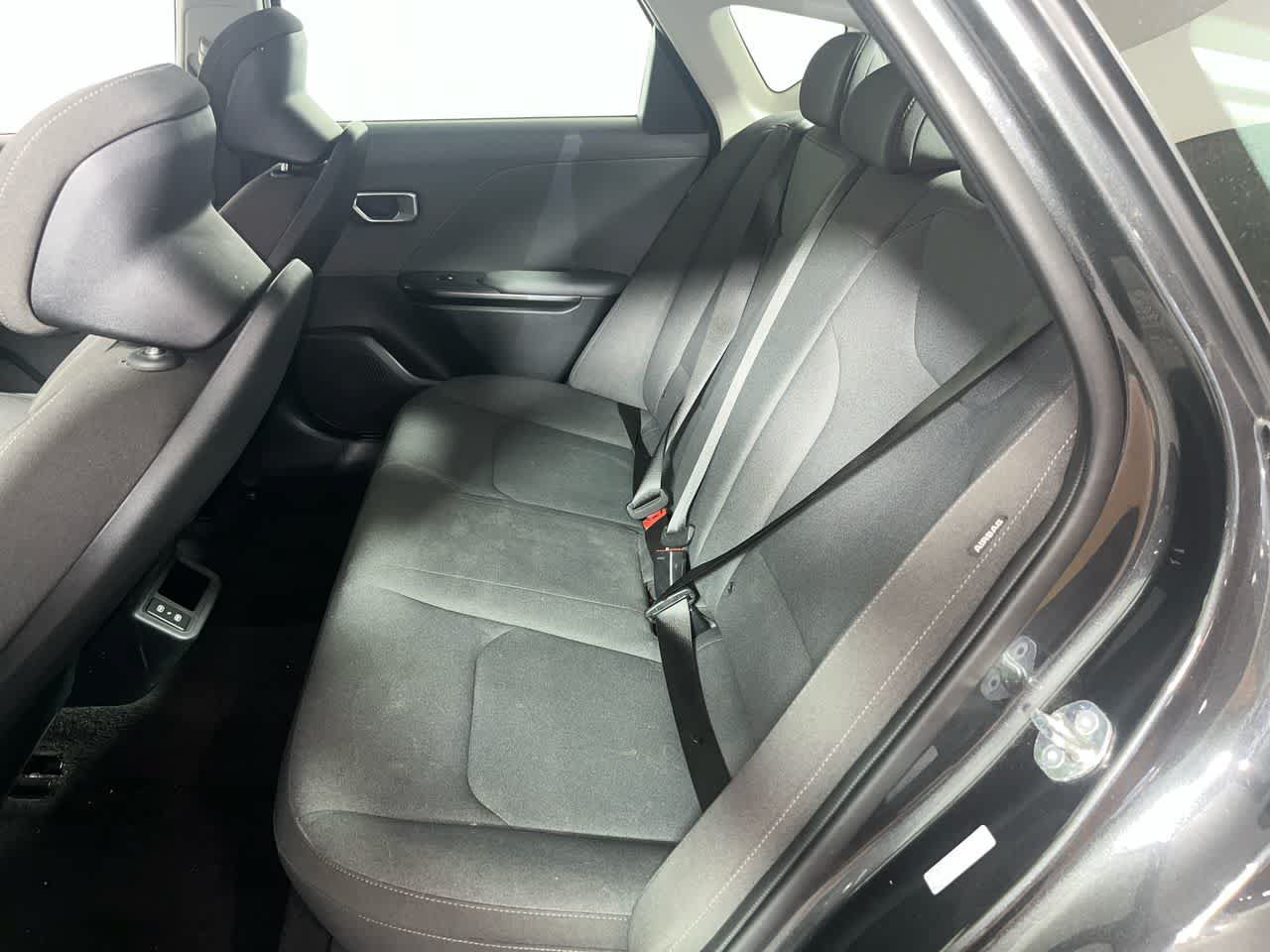 Used 2025 Kia K4 FWD image 27