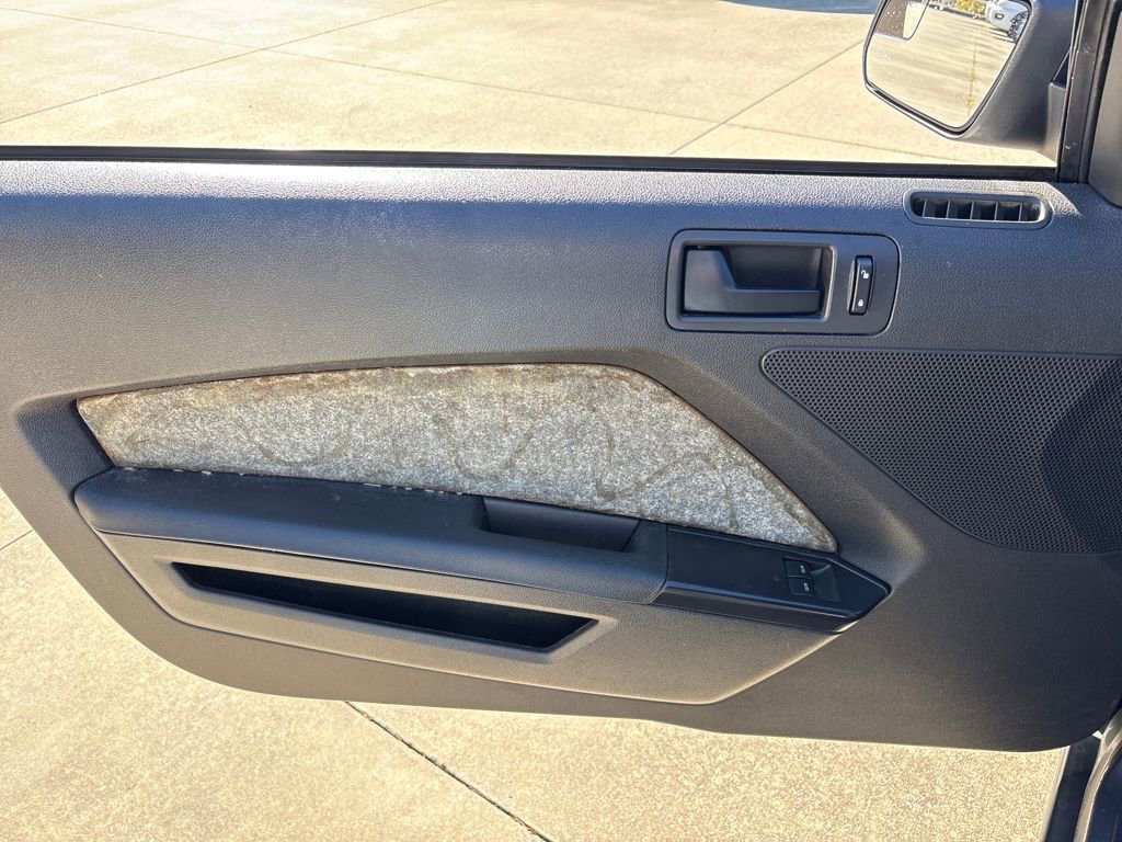 Used 2011 Ford Mustang Coupe w/ 101A Rapid Spec Order Code image 16