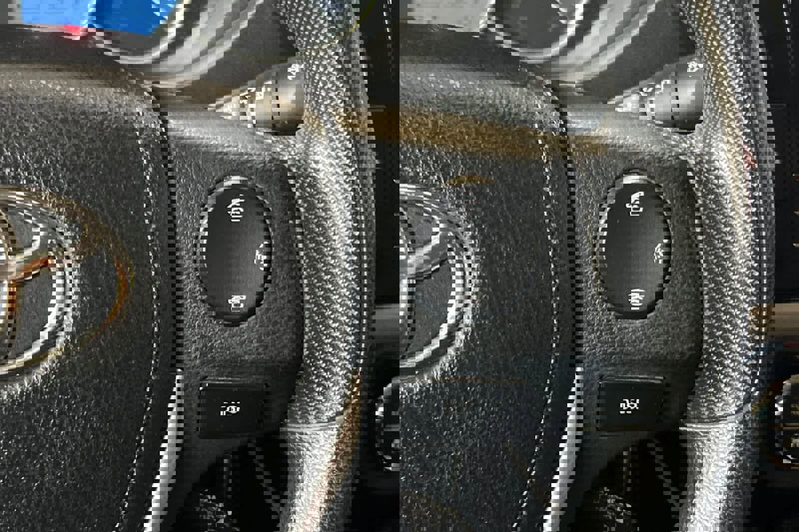 Used 2015 Toyota Corolla LE image 24