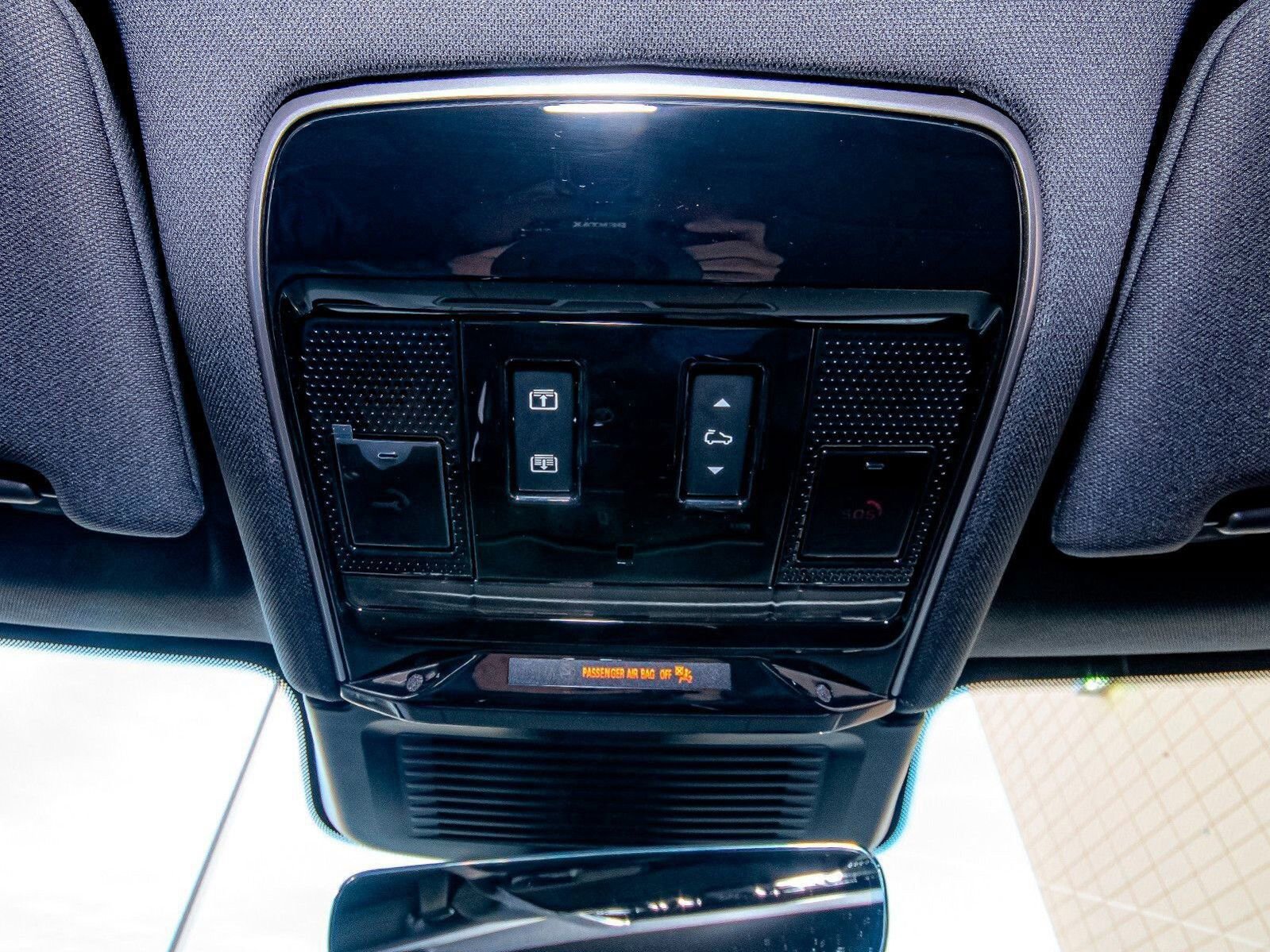 New 2025 Land Rover Range Rover Sport Dynamic SE image 16