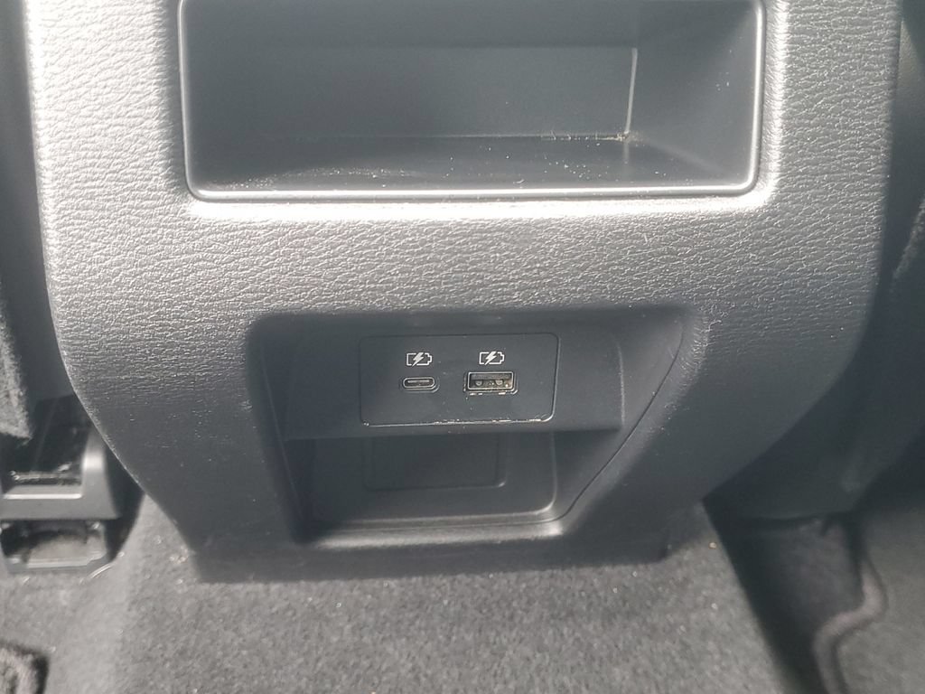 Used 2024 Mitsubishi Outlander SE Black Edition AWD/4WD image 39