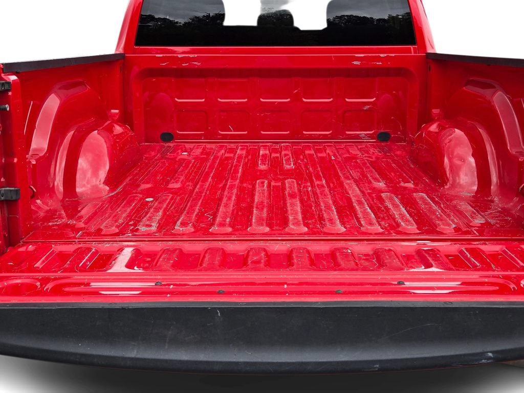 Used 2024 RAM 1500 Classic SLT AWD/4WD image 8