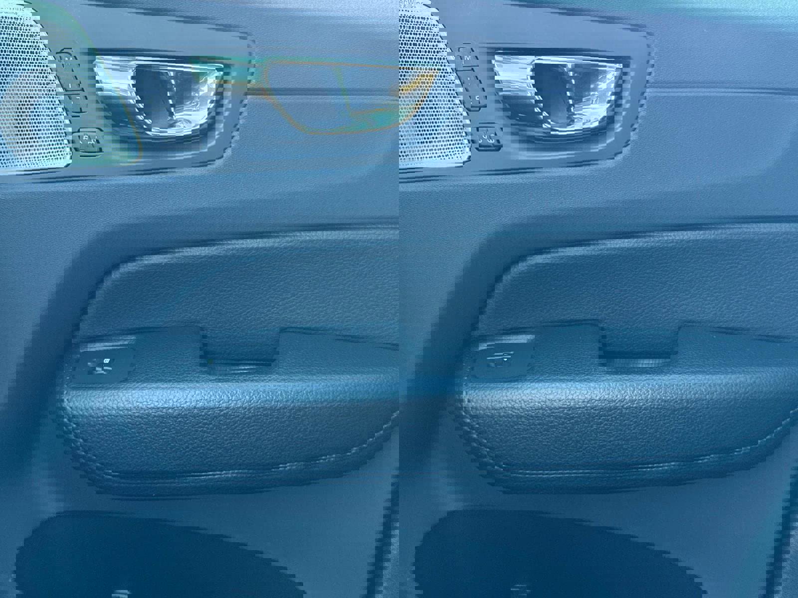 Used 2019 Volvo XC60 T6 Inscription image 22