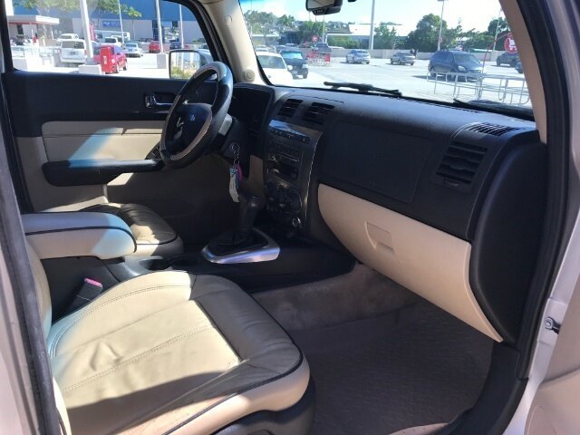 Used 2008 HUMMER H3 Luxury AWD/4WD image 7