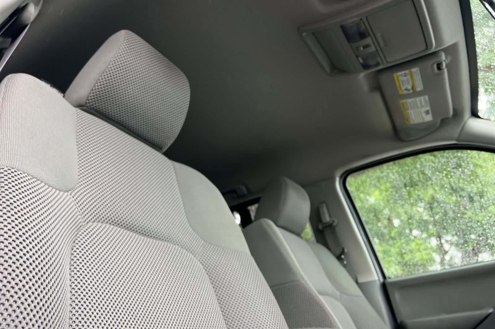 Used 2017 Nissan Frontier SV RWD image 18
