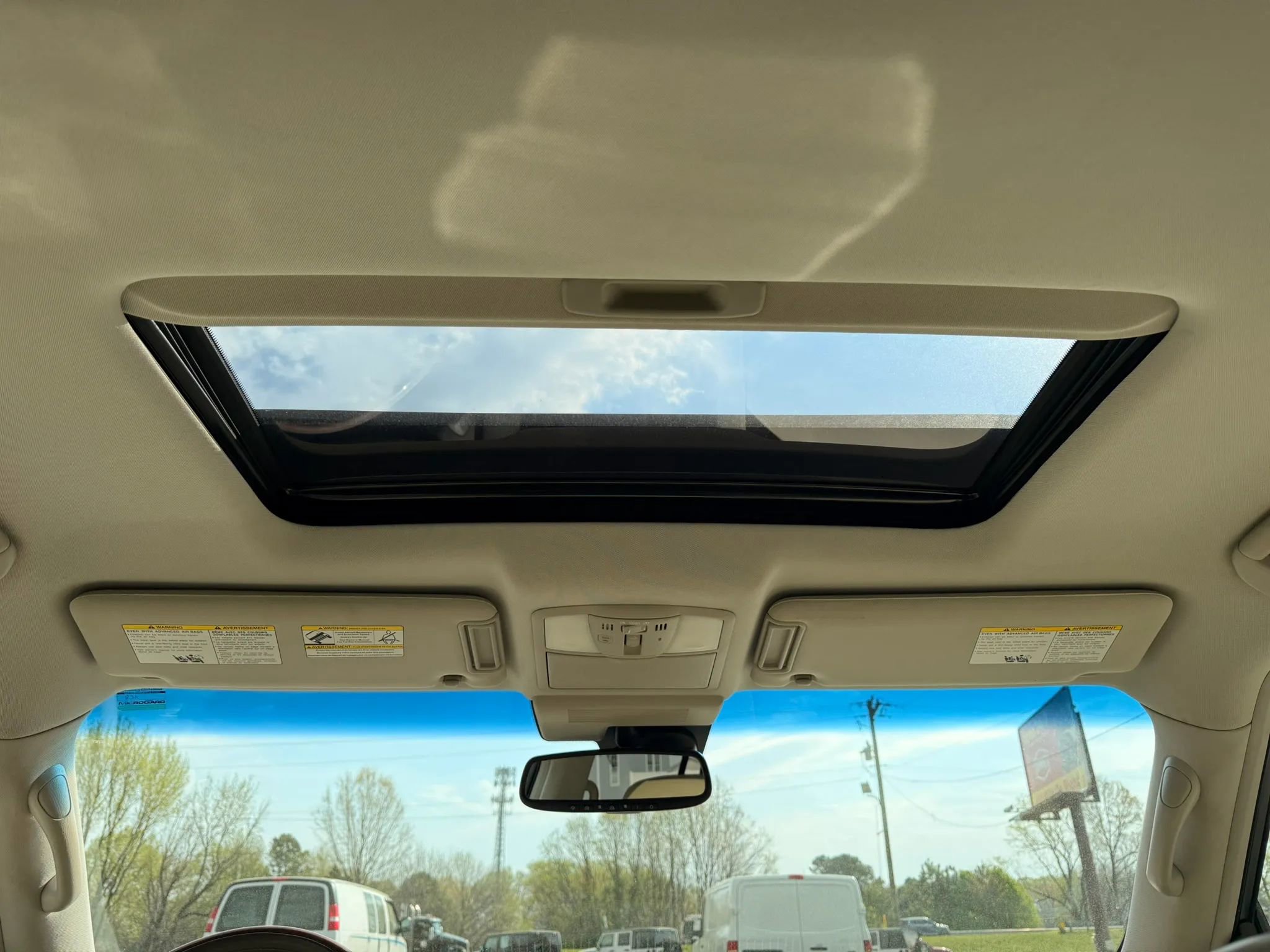 Used 2017 INFINITI QX80 4WD w/ Deluxe Technology Package image 38