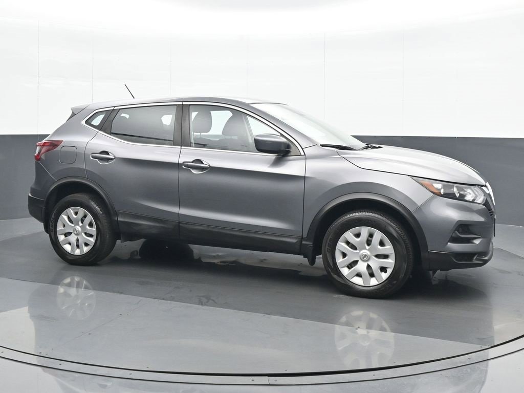 Used 2020 Nissan Rogue Sport S image 8