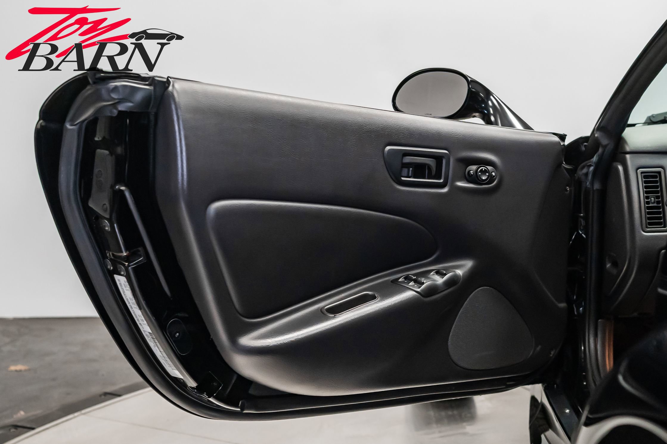 Used 2000 Plymouth Prowler image 23