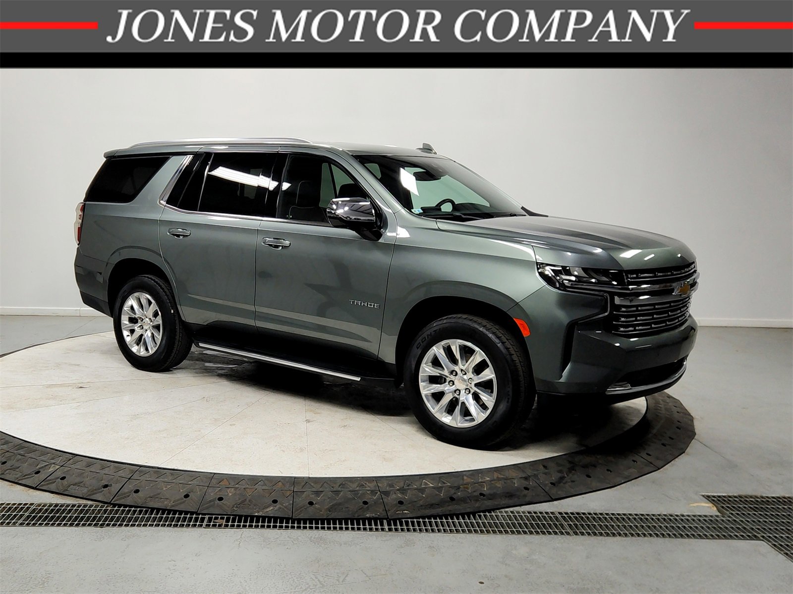 Used 2024 Chevrolet Tahoe Premier image 1