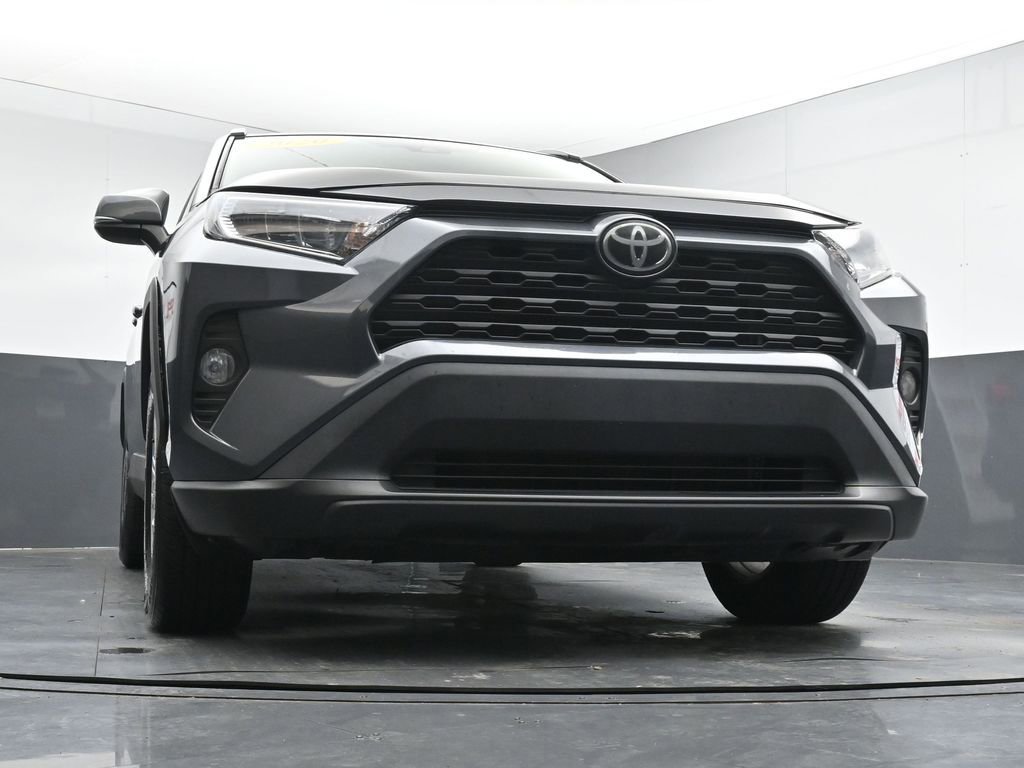 Used 2020 Toyota RAV4 XLE w/ Convenience Package FWD image 36