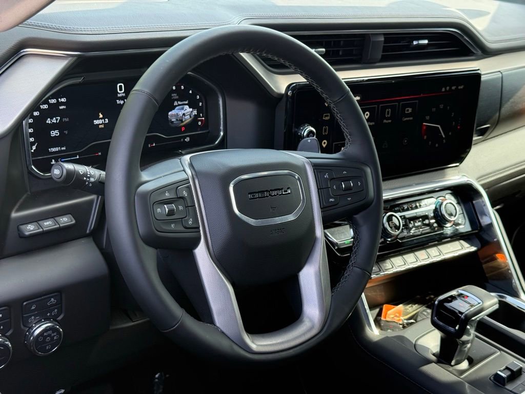 Used 2025 GMC Sierra 1500 Denali w/ Denali Reserve Package AWD/4WD image 22