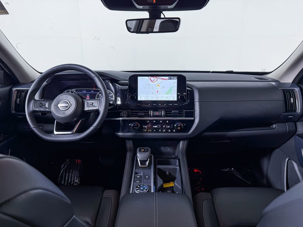 Certified 2024 Nissan Pathfinder SL image 14
