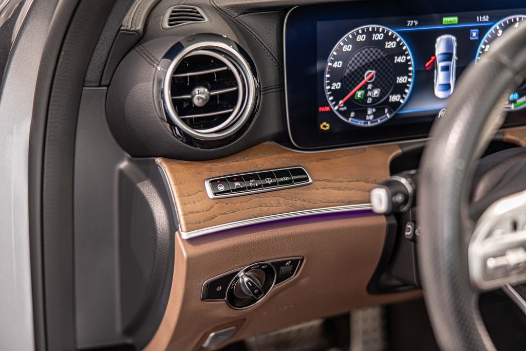 Used 2019 Mercedes-Benz E 53 AMG 4MATIC Sedan image 21