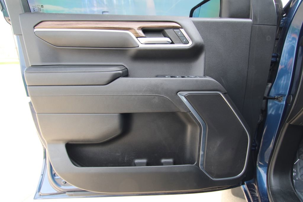 Used 2023 Chevrolet Silverado 1500 LT image 34