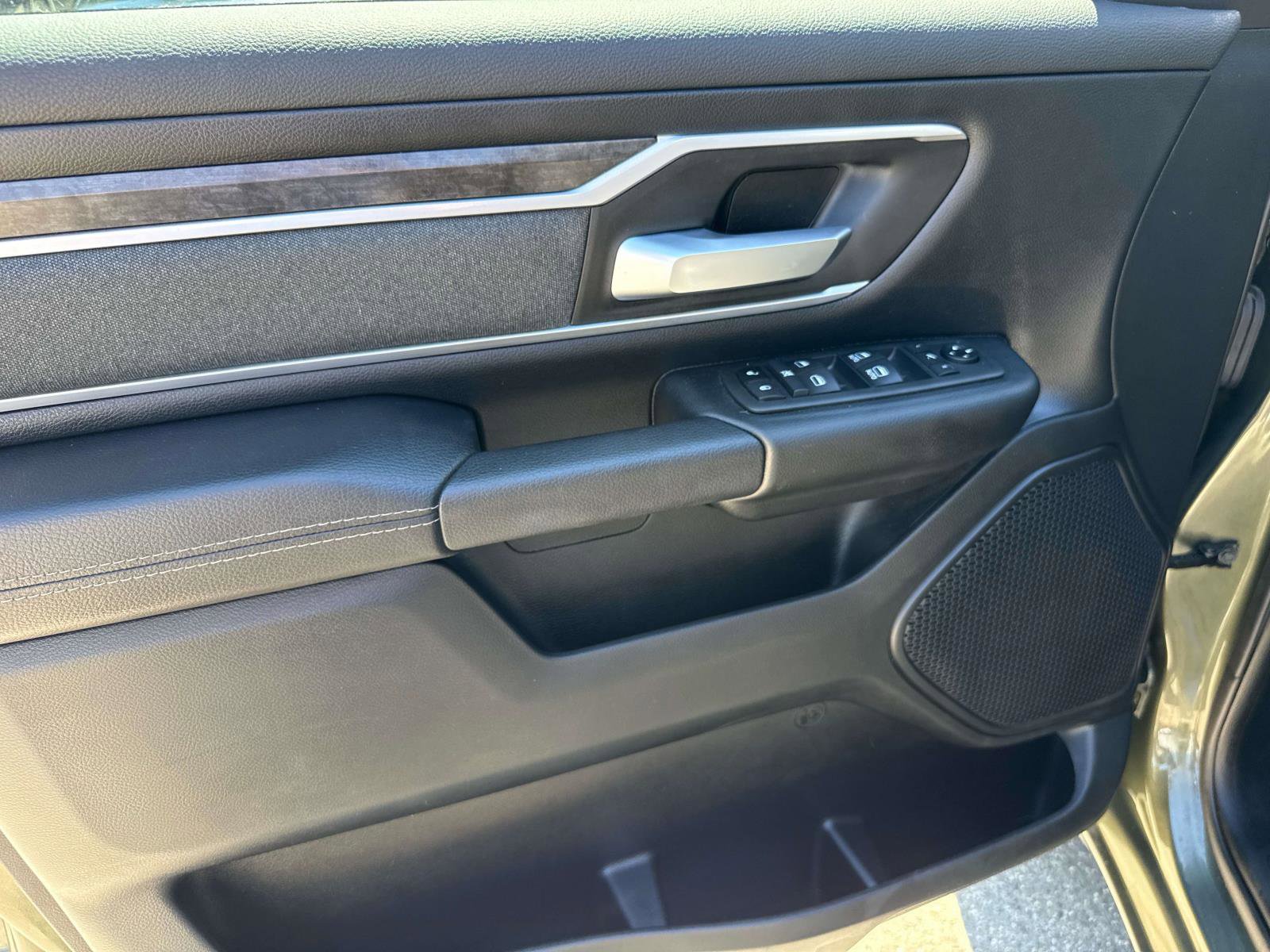 Used 2021 RAM 1500 Big Horn image 23