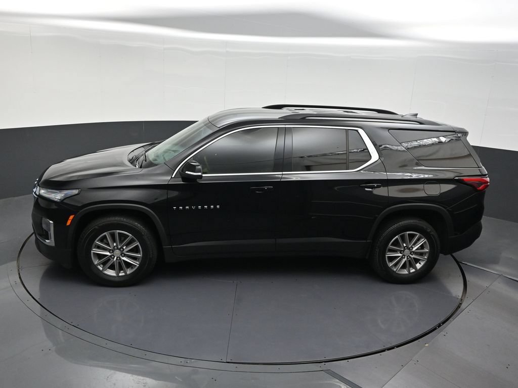 Used 2024 Chevrolet Traverse LT FWD image 18