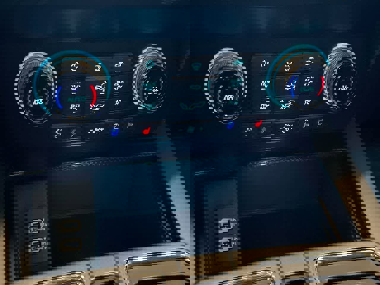 Used 2019 Ford F150 Raptor w/ Equipment Group 802A Luxury image 19