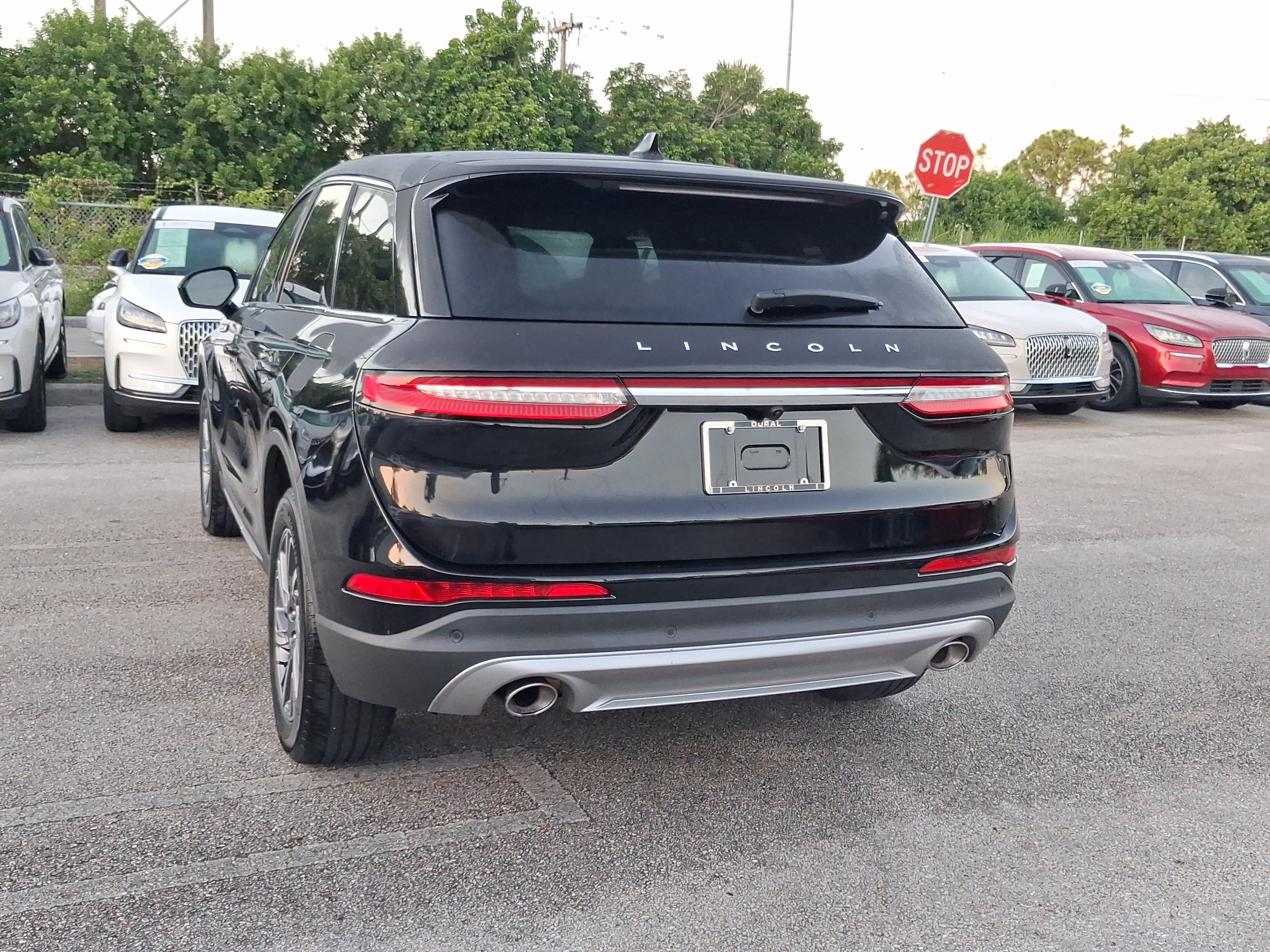 Certified 2024 Lincoln Corsair FWD image 3