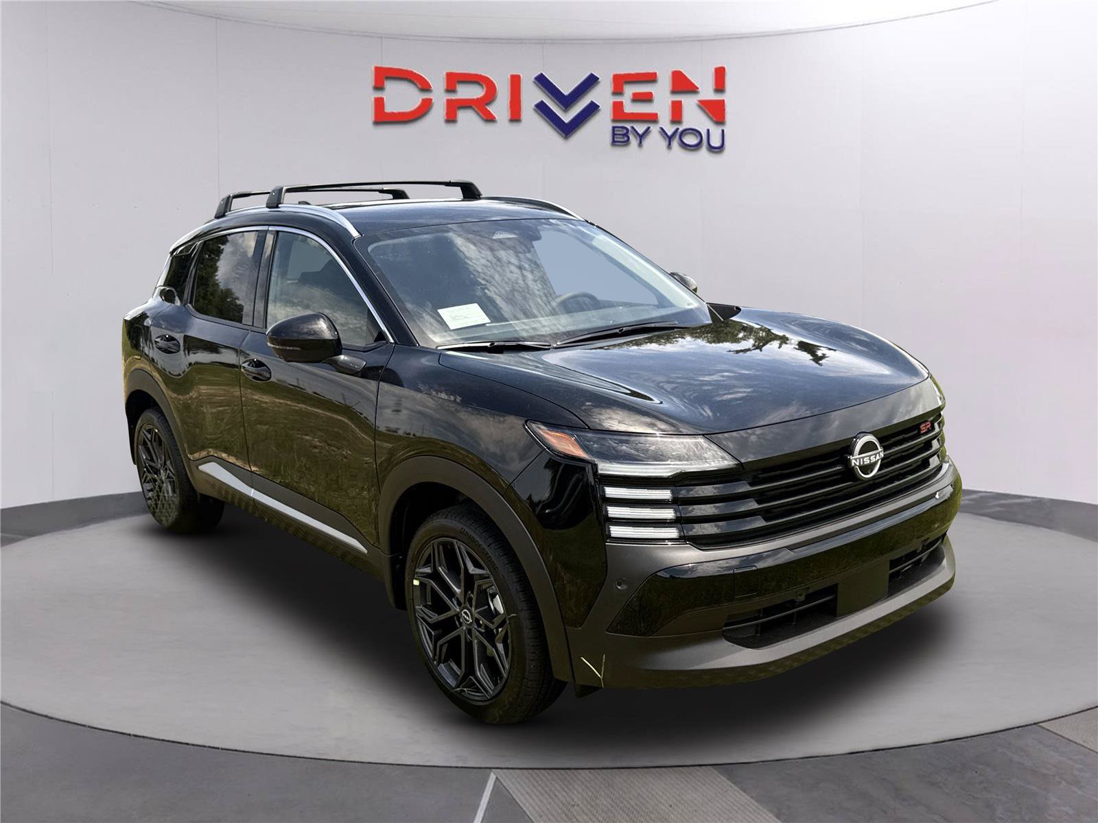 New 2026 Nissan Kicks SR w/ Cold Weather Package