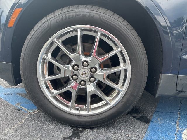 Used 2017 Cadillac XT5 Luxury w/ Driver Awareness Package FWD image 9