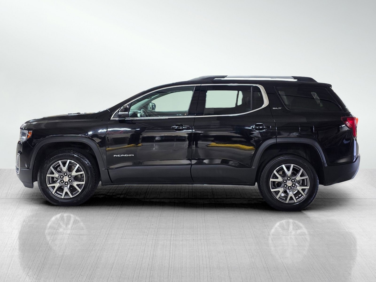 Used 2023 GMC Acadia SLT image 4