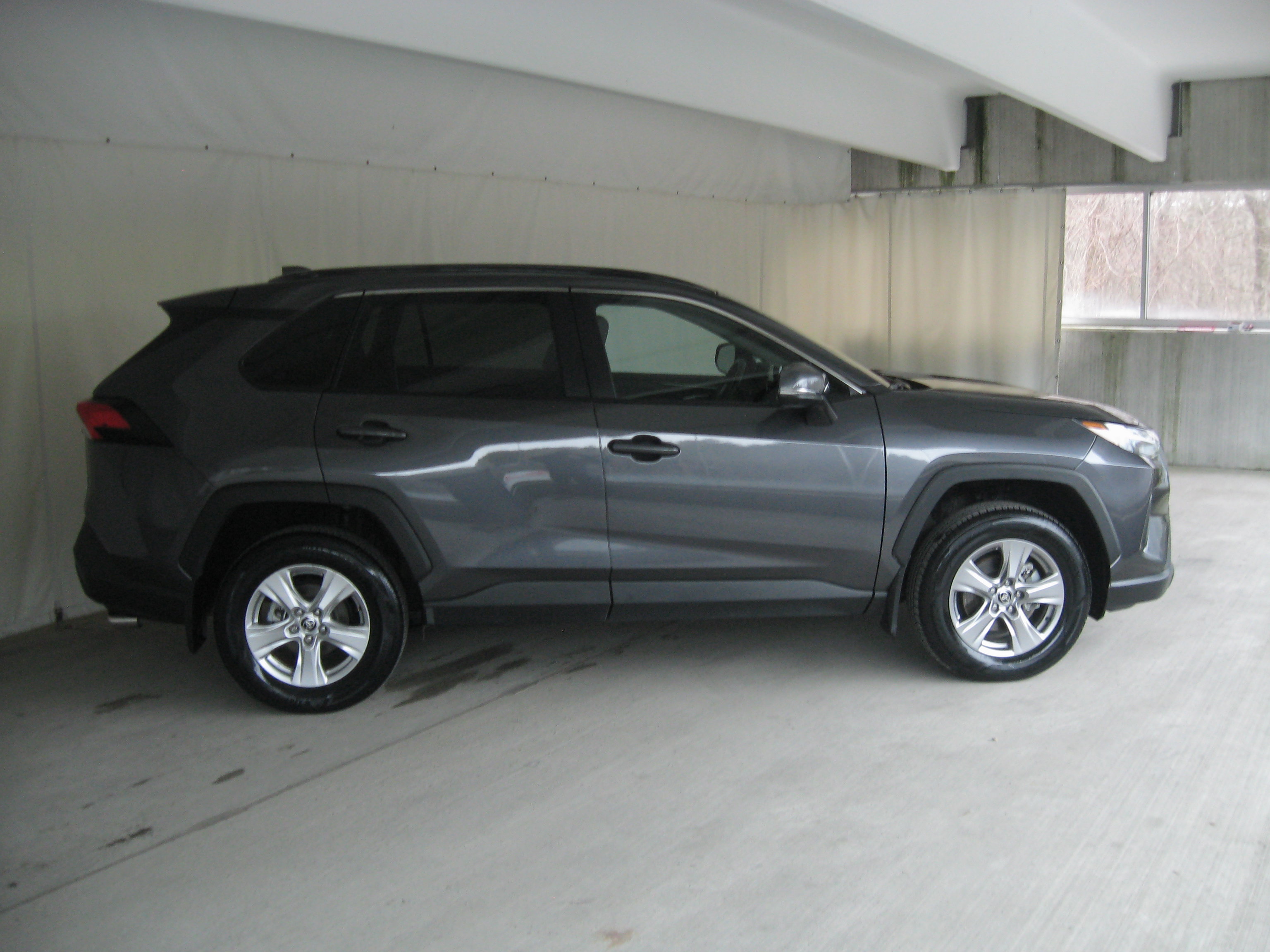 Used 2025 Toyota RAV4 XLE w/ Convenience Package AWD/4WD image 6