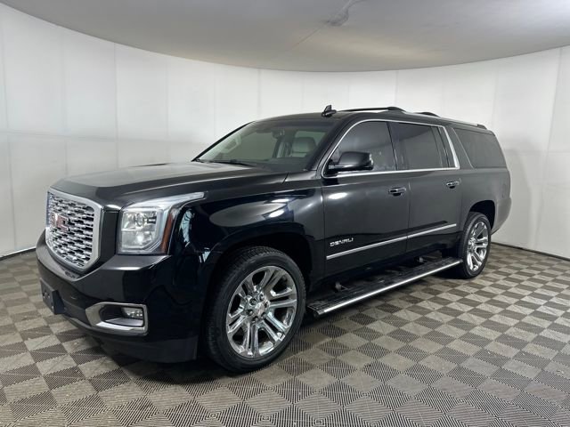 Used 2019 GMC Yukon XL Denali w/ Denali Ultimate Package AWD/4WD image 7