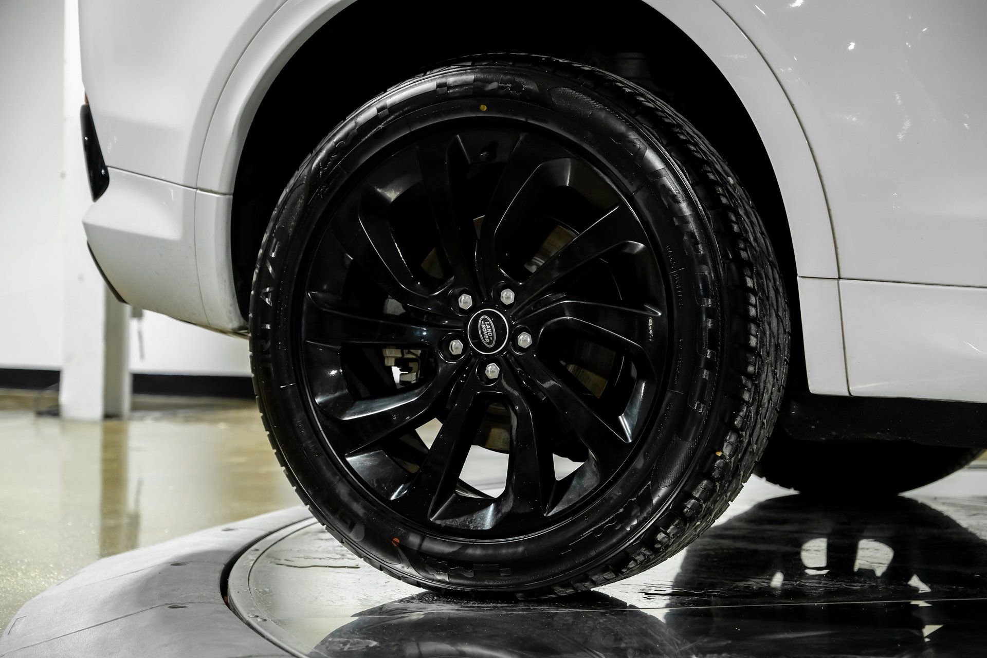 Used 2023 Land Rover Discovery Sport S R-Dynamic image 58