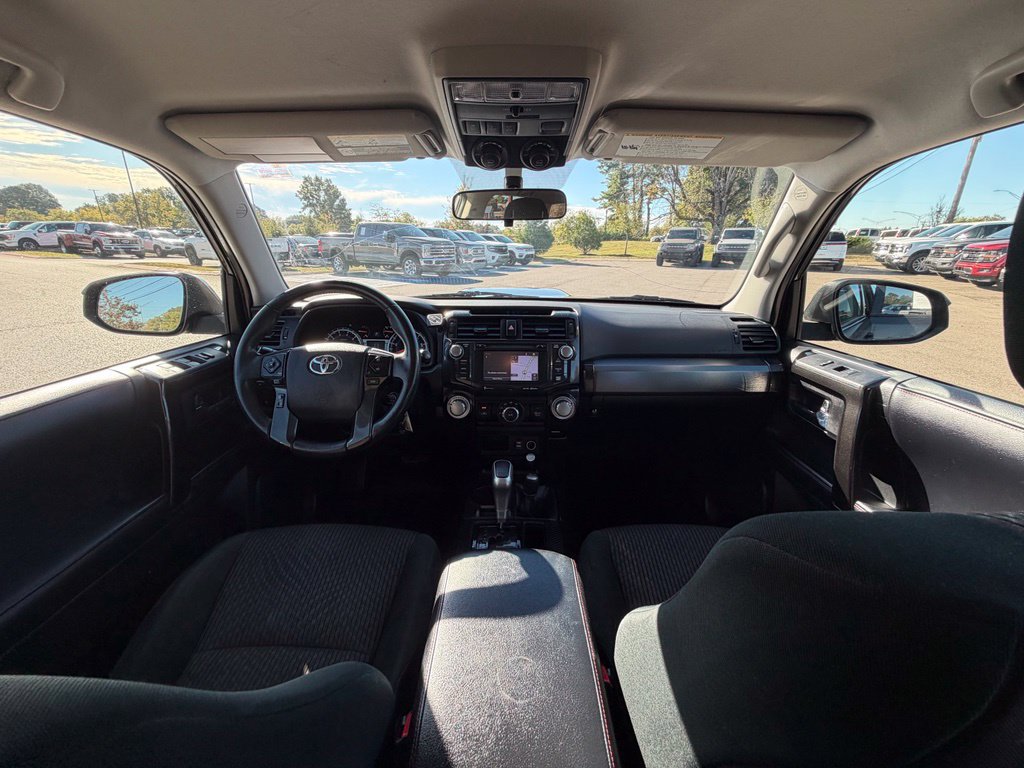 Used 2018 Toyota 4Runner TRD Off-Road AWD/4WD image 17