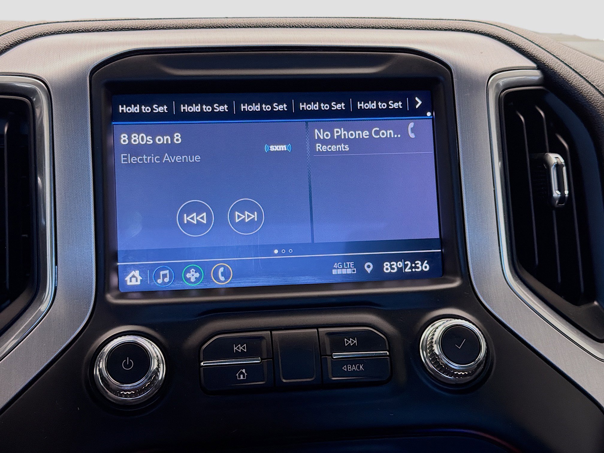 Used 2022 GMC Sierra 1500 SLE image 9