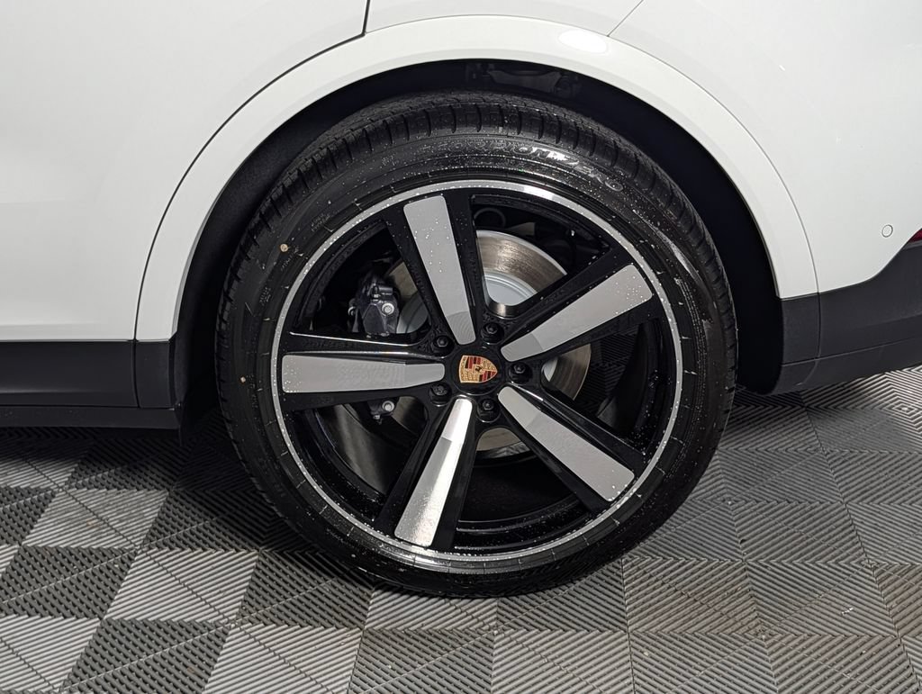New 2026 Porsche Cayenne AWD/4WD image 12