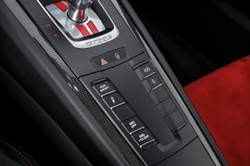 Used 2018 Porsche 911 GT2 RS RWD image 30