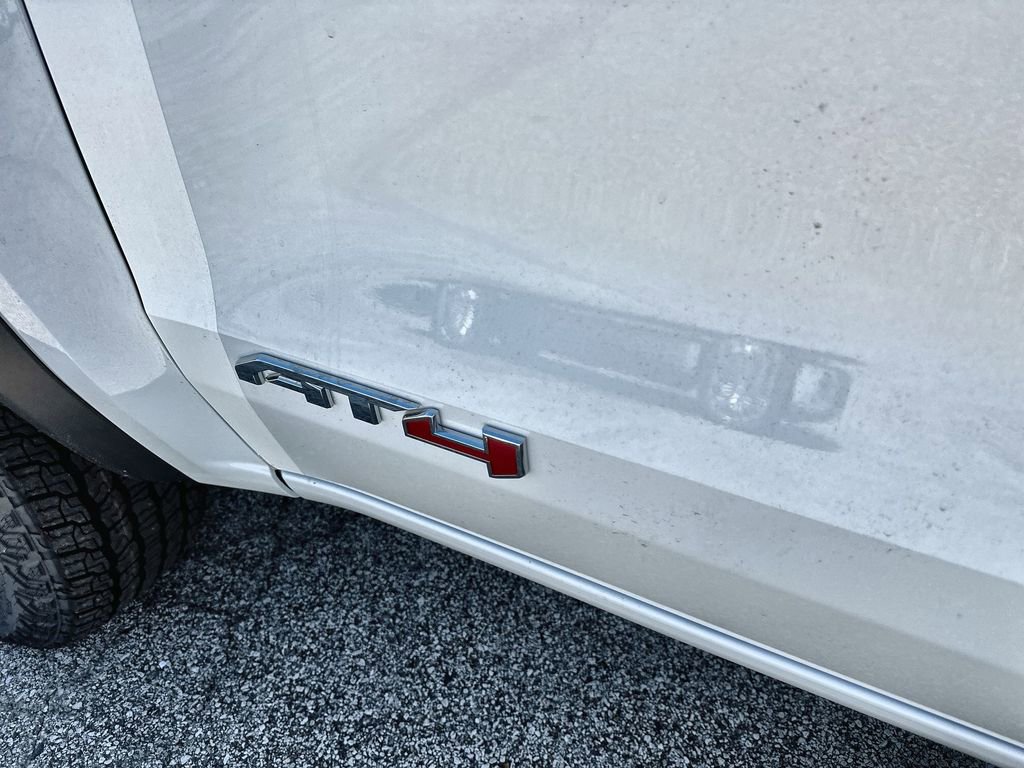 New 2026 GMC Canyon AT4 w/ Technology Plus Package AWD/4WD image 14