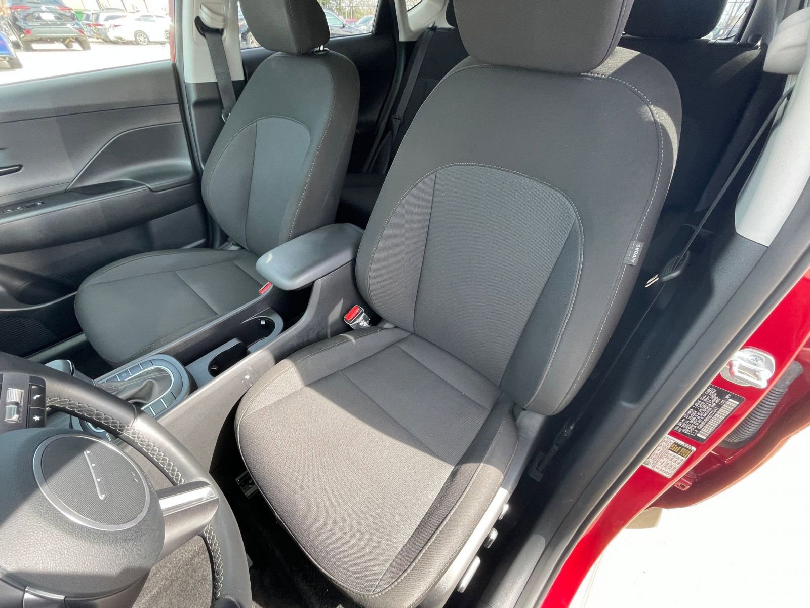 Used 2025 Hyundai Kona SEL image 37