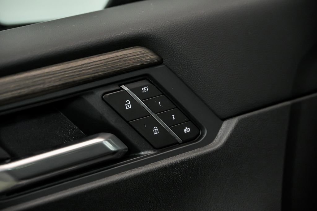 New 2026 GMC Acadia Denali w/ Super Cruise Package image 6