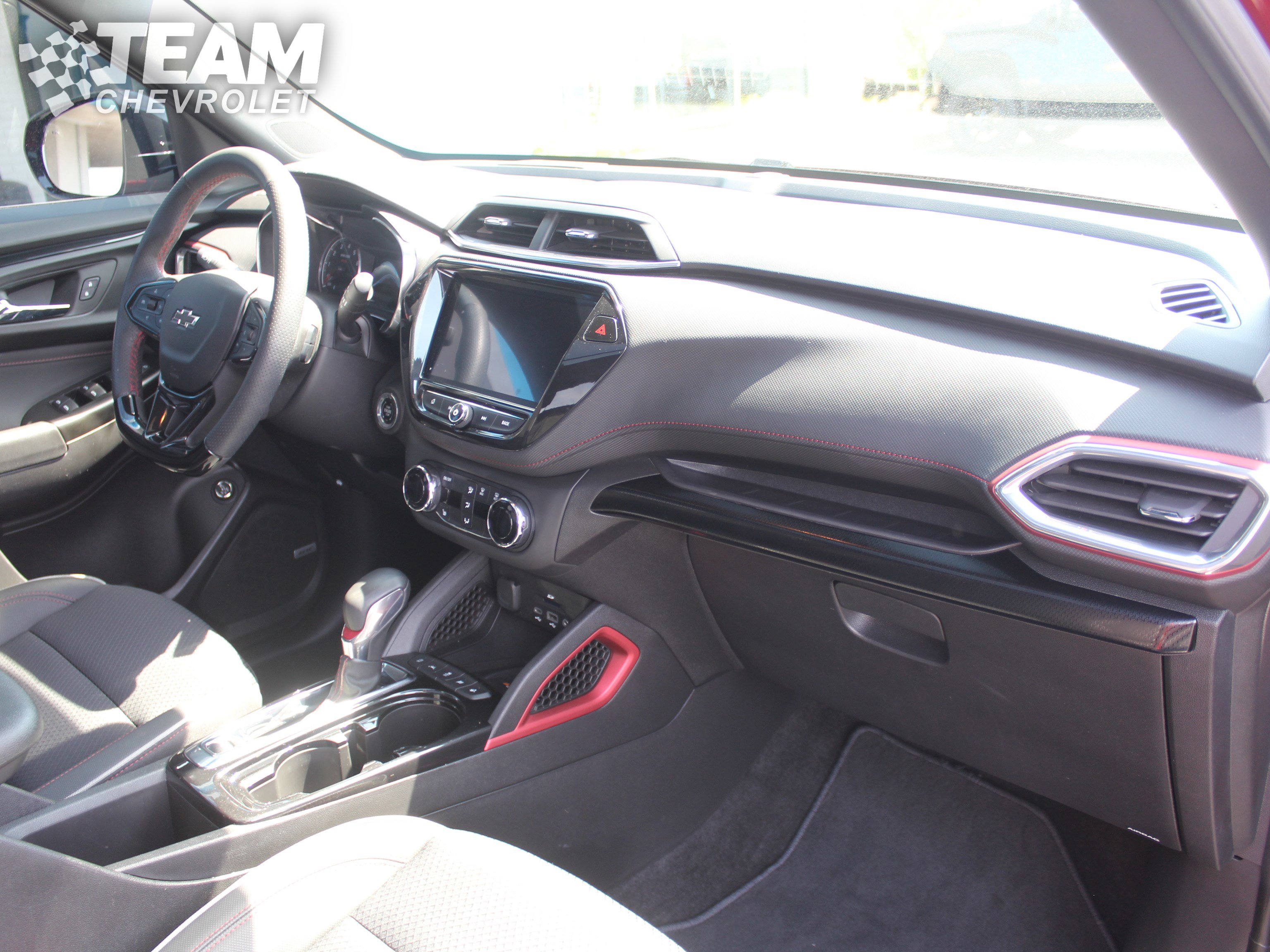 Used 2023 Chevrolet TrailBlazer RS w/ Sun and Liftgate Package FWD image 28