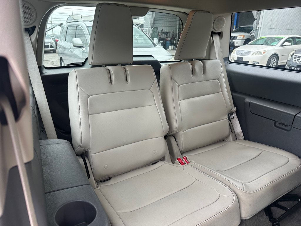 Used 2012 Ford Flex SEL w/ Equipment Group Order Code FWD image 17