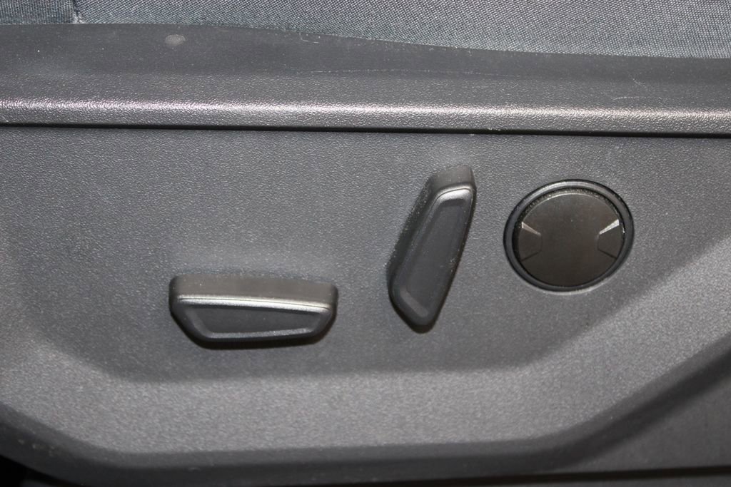 Used 2025 Ford Expedition Active image 21