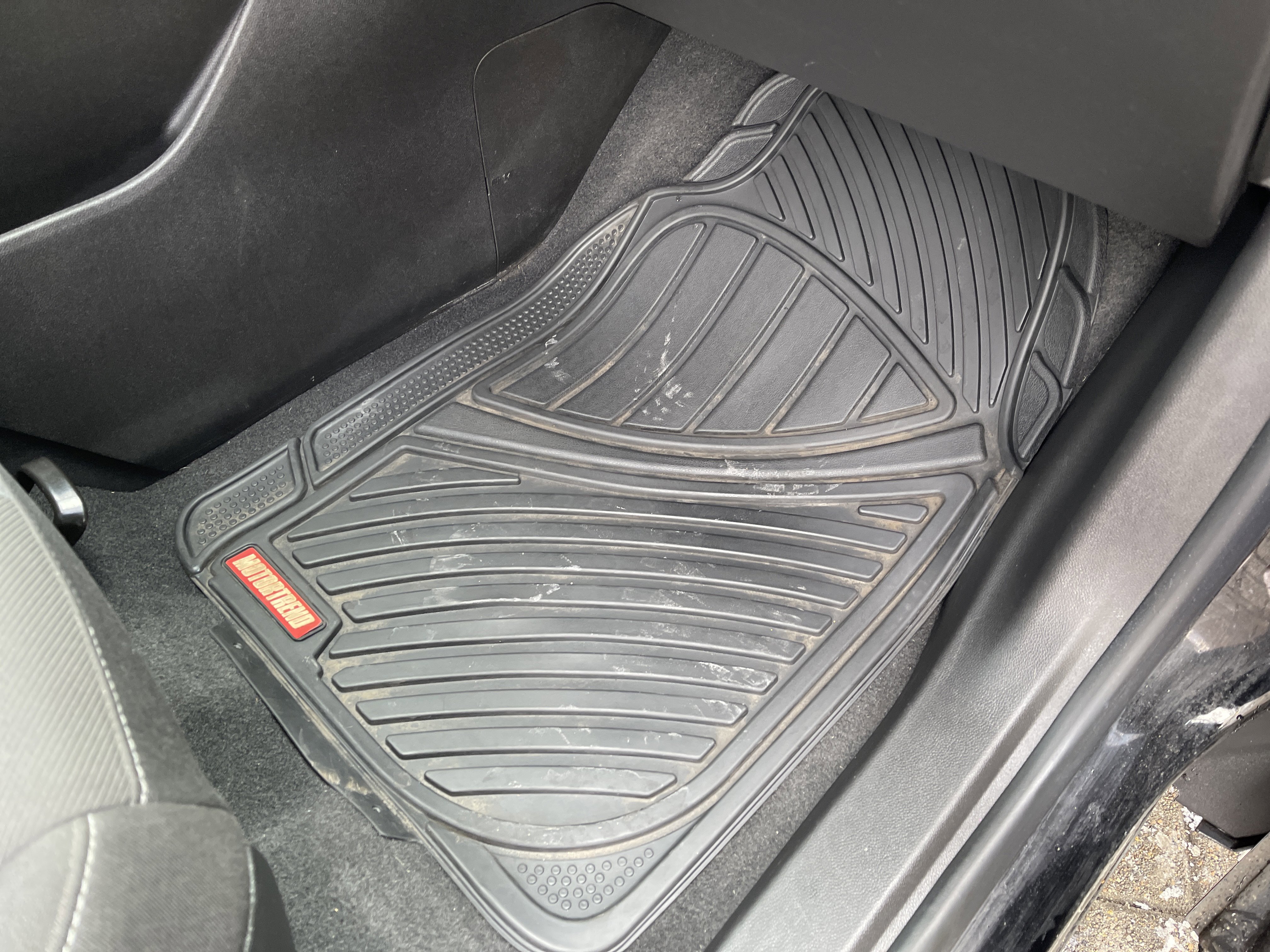 Used 2023 Chevrolet Blazer LT image 32