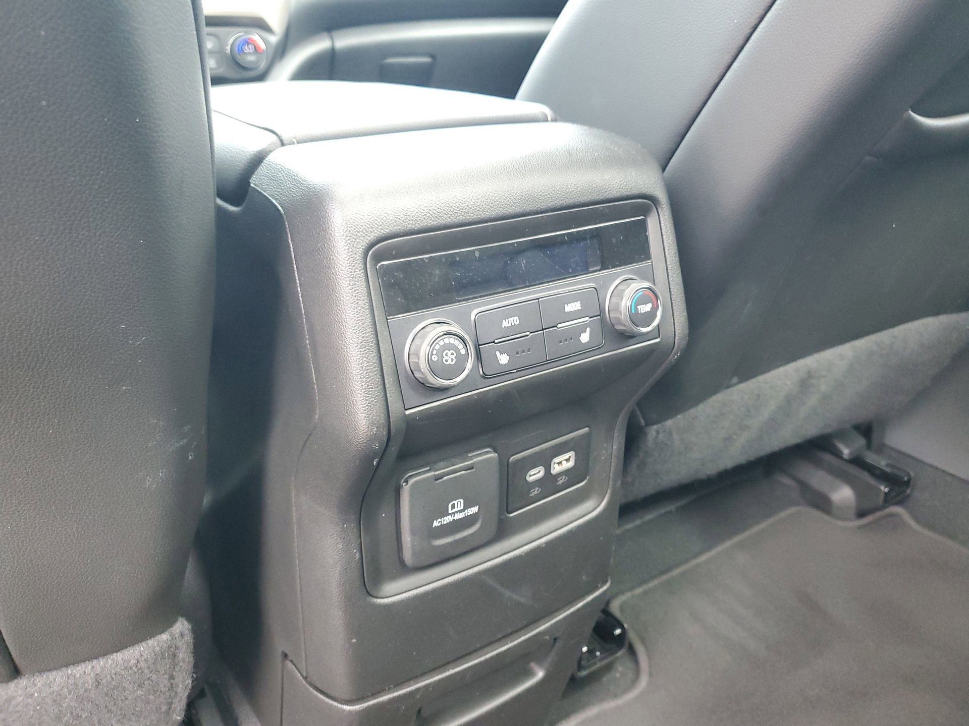 Used 2023 GMC Acadia Denali w/ Denali Technology Package image 14