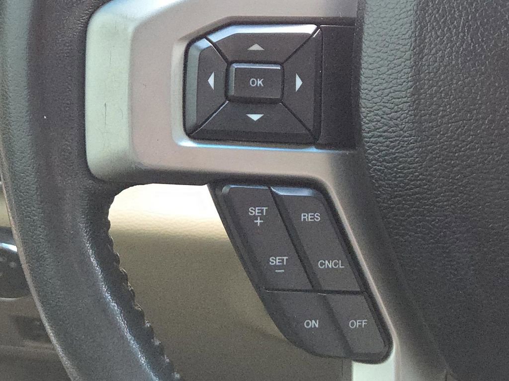 Used 2017 Ford F250 Lariat w/ Chrome Package image 6