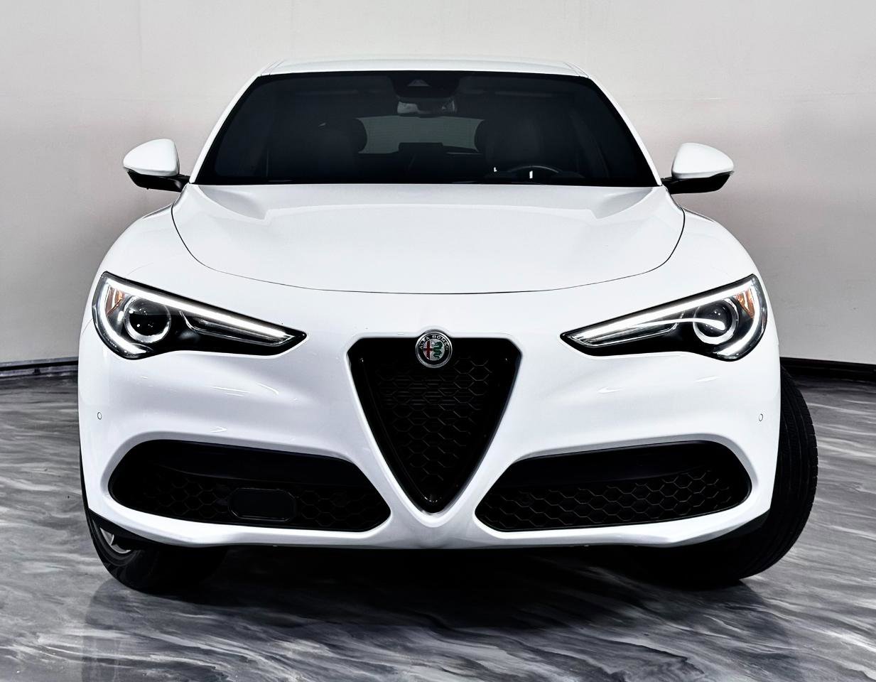Used 2023 Alfa Romeo Stelvio Sprint AWD/4WD image 7