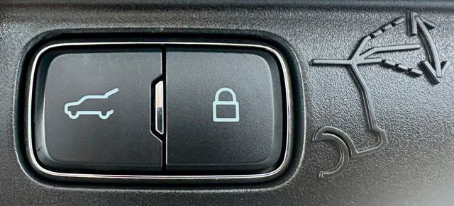 Used 2023 Ford Explorer ST w/ Equipment Group 401A image 15