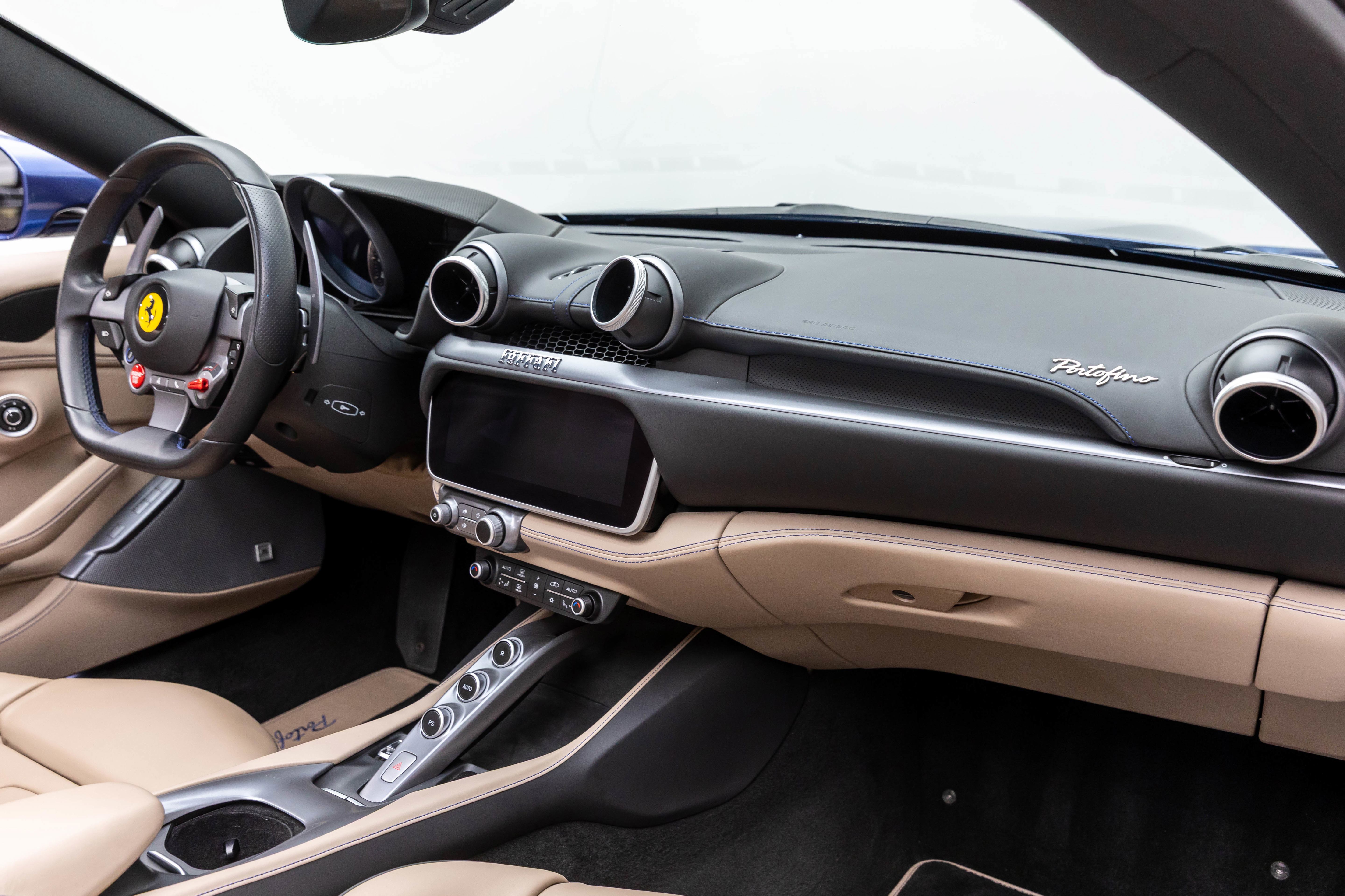 Certified 2019 Ferrari Portofino image 43