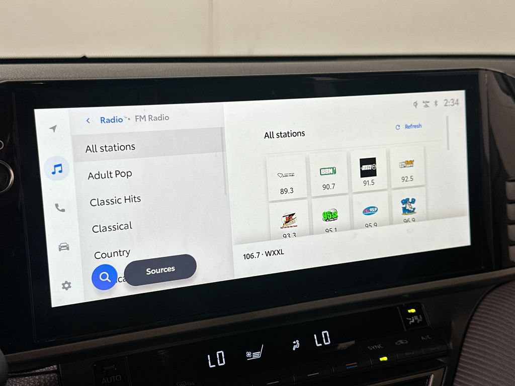 Used 2025 Toyota Camry SE w/ Multimedia Upgrade Package FWD image 28