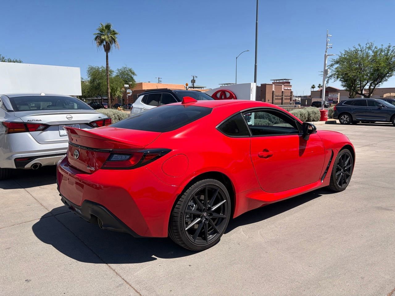 Used 2026 Toyota GR86 Premium w/ ALL Weather Mat Package (TMS) RWD image 2