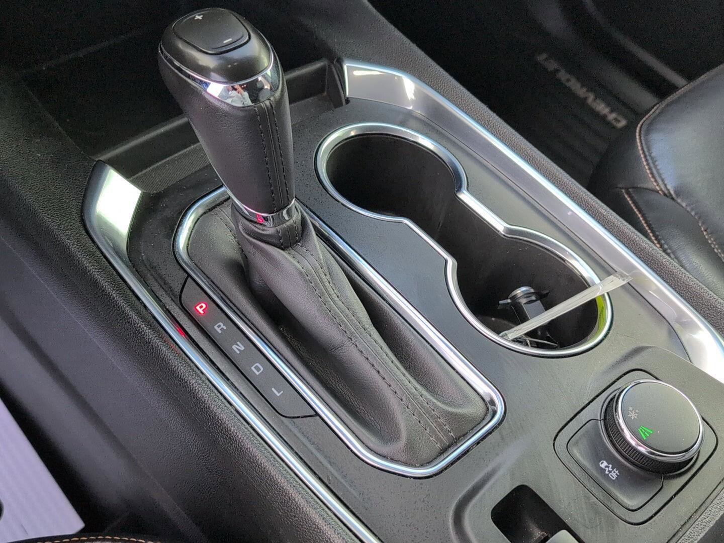 Used 2019 Chevrolet Traverse RS image 32