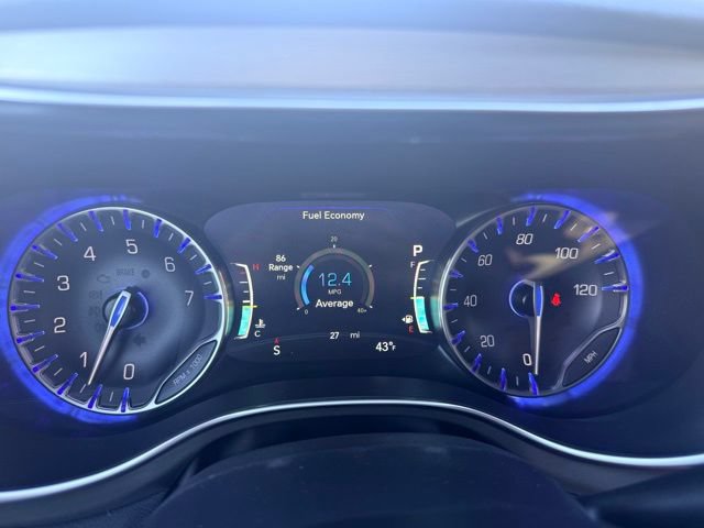 New 2026 Chrysler Pacifica Pinnacle w/ Trailer Tow Group FWD image 20