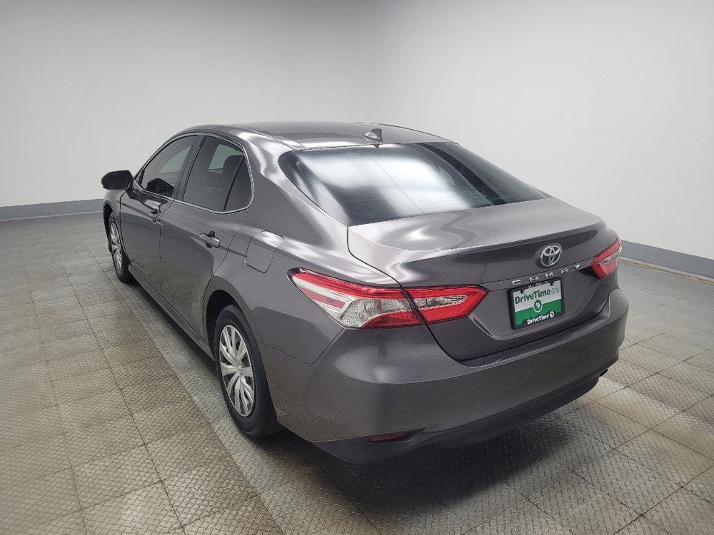 Used 2019 Toyota Camry L image 5